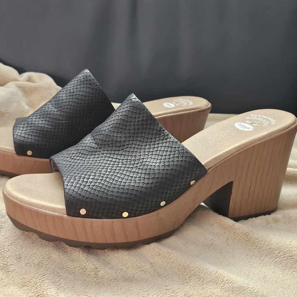Dr Scholl's Retro Inspired Sandals. Size 11